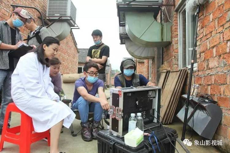 象山积极开始前期准备工作,历经素材改编,前期勘景,美术置景等阶段